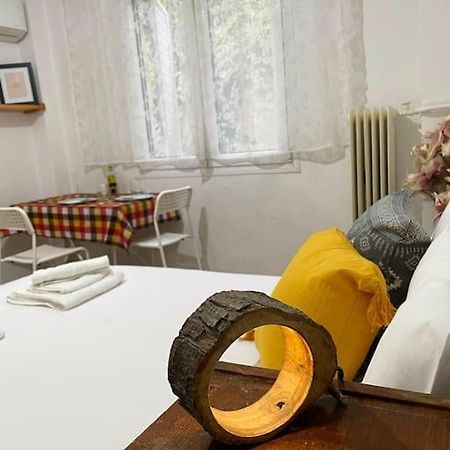 Cute And Quiet Apartment In The Center Of Athens Luaran gambar