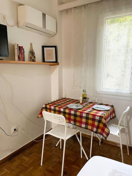 Cute And Quiet Apartment In The Center Of Athens Luaran gambar