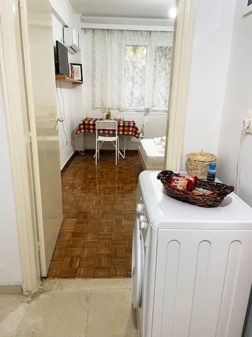 Cute And Quiet Apartment In The Center Of Athens Luaran gambar